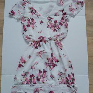 Floral above knee dress, size small- 4/6